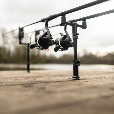 LOK DOWN STAGE STAND