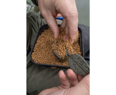 CAMO METHOD FEEDERS