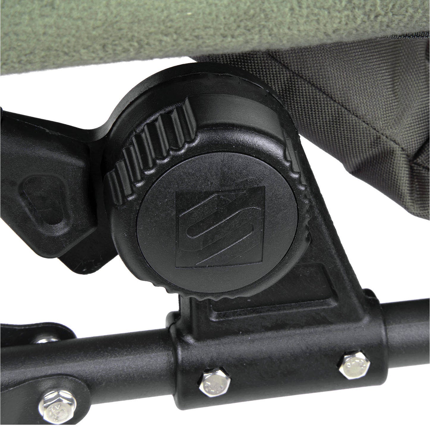 BANK-TEK HIGH BACK RECLINING CHAIR