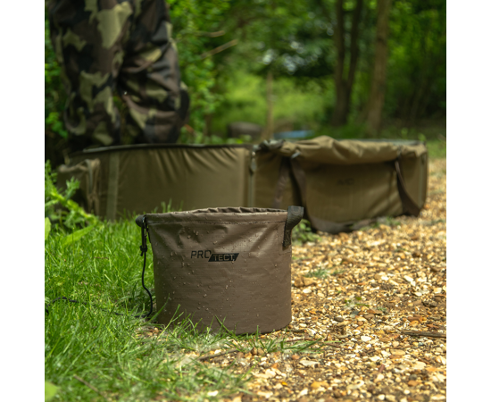 PRO-Tect Water Bucket